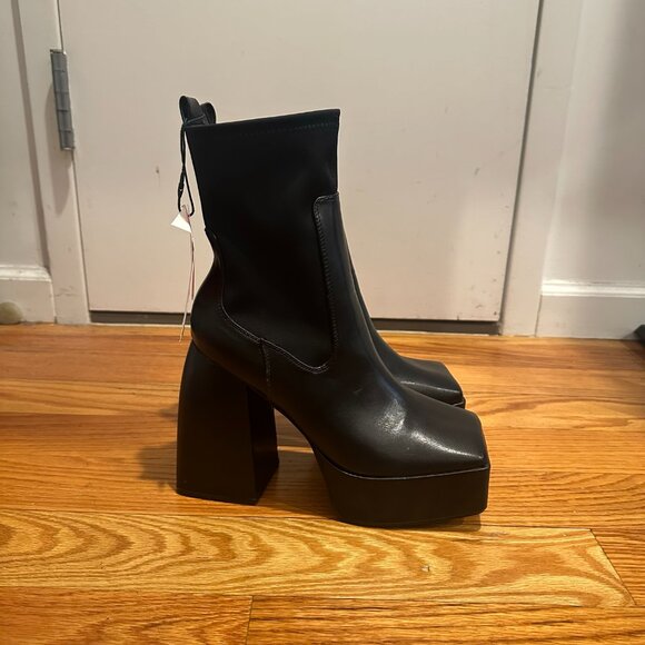 NEW Faux Leather Chunky Heeled Ankle Boots - Picture 7 of 8